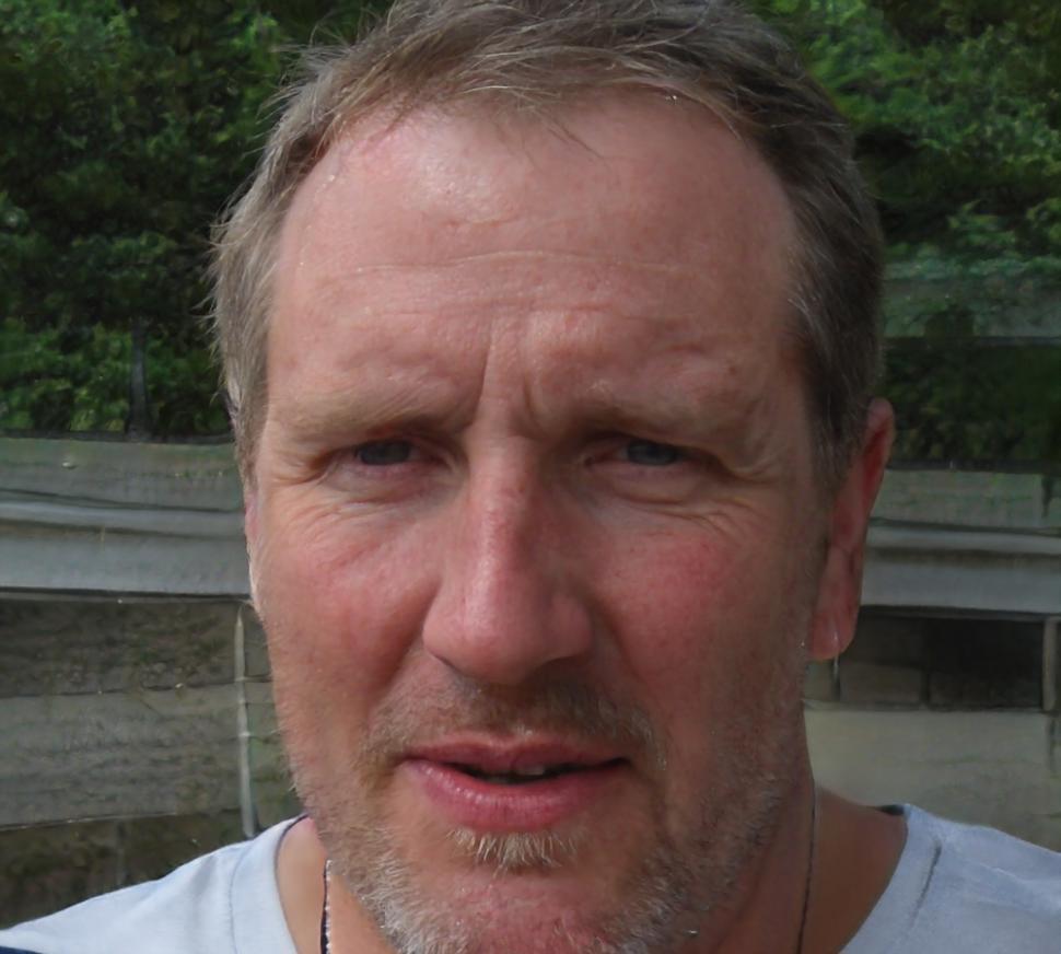 Portrait de Thomas, Responsable Intelligence Concurrentielle